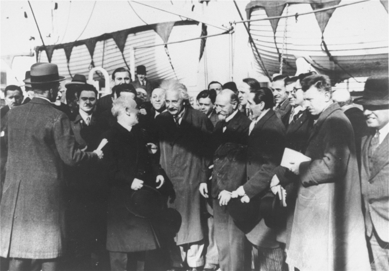 Einstein in America